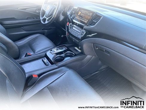 Used 2019 Honda Pilot Elite image 12