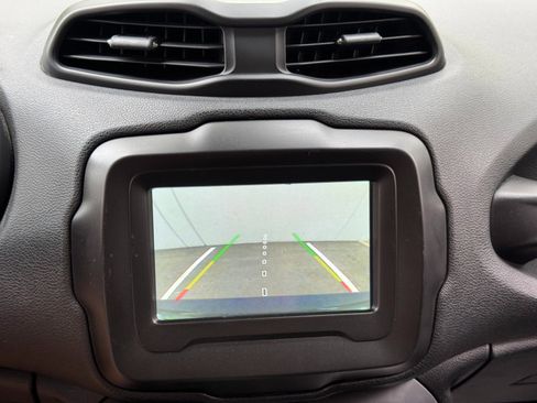 Used 2019 Jeep Renegade Sport w/ Sport Appearance Group image 23