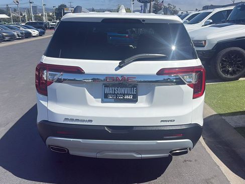 Used 2023 GMC Acadia SLT AWD/4WD image 6