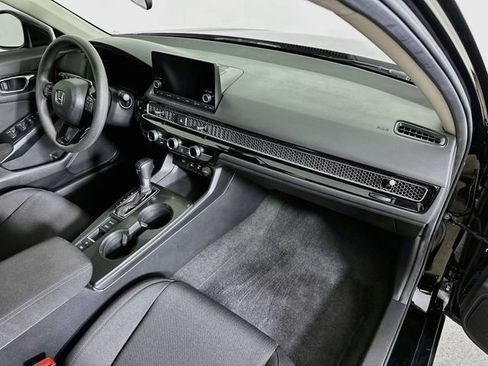Certified 2025 Honda Civic LX image 30
