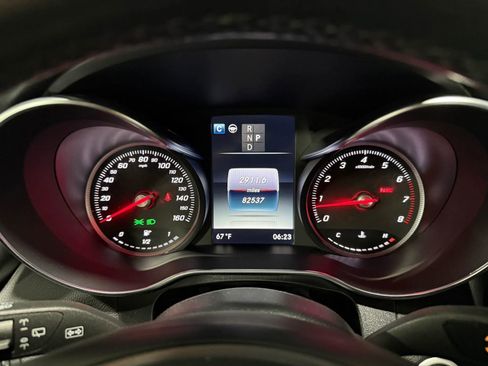 Used 2018 Mercedes-Benz GLC 300 4MATIC image 27