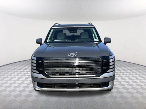 New 2026 Hyundai Palisade Calligraphy FWD image 2