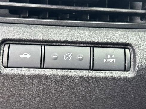 Used 2024 Nissan Altima 2.5 SR image 18