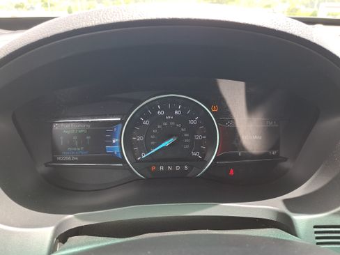 Used 2016 Ford Explorer XLT w/ Equipment Group 201A FWD image 19