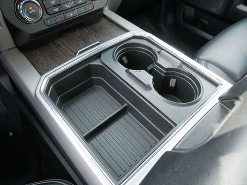 Used 2021 Ford F350 Lariat image 26