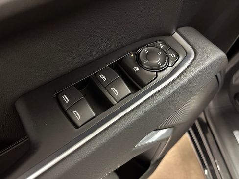 New 2026 GMC Sierra 1500 Elevation image 21