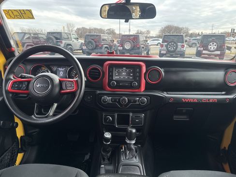 Used 2019 Jeep Wrangler Unlimited Sport image 25