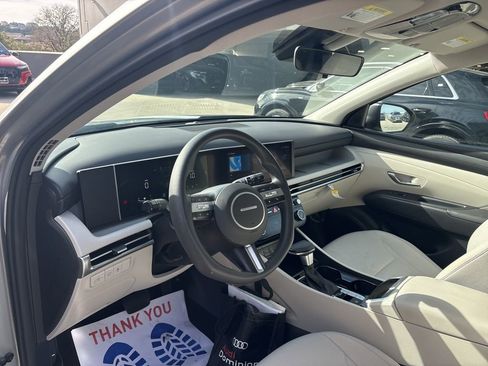 Used 2025 Hyundai Tucson SEL image 12