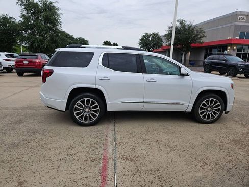 Used 2022 GMC Acadia Denali image 9
