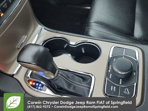 Used 2017 Jeep Grand Cherokee Limited AWD/4WD image 27