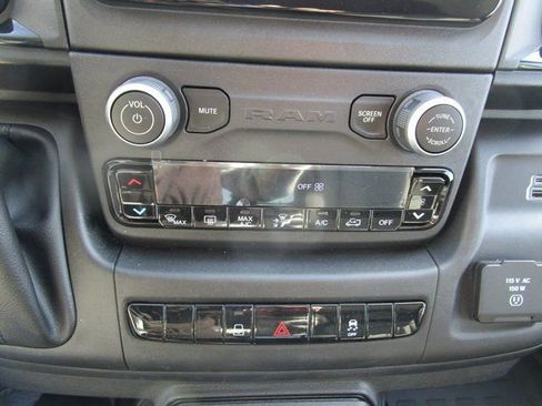 Used 2024 RAM ProMaster 2500 w/ Power Group FWD image 24