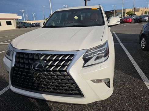 Used 2020 Lexus GX 460 Premium w/ Premium Package AWD/4WD image 4