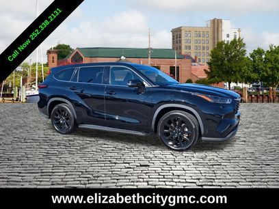 Used 2022 Toyota Highlander LE