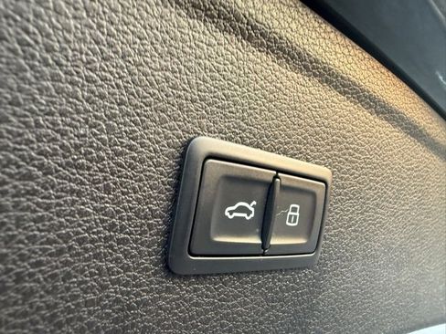 Used 2018 Audi Q5 2.0T Premium Plus w/ Premium Plus Package image 8