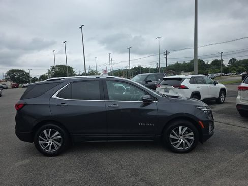 Used 2022 Chevrolet Equinox Premier AWD/4WD image 4
