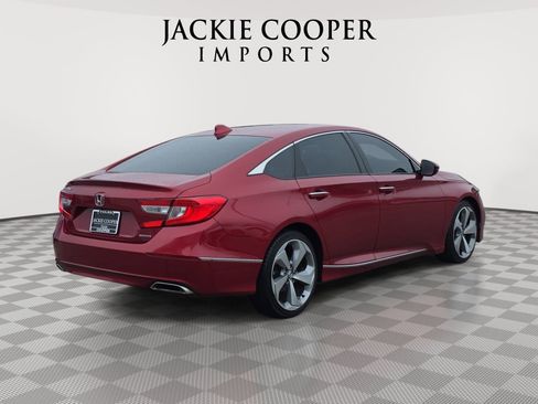 Used 2018 Honda Accord Touring image 5