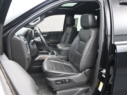 Used 2021 Chevrolet Silverado 1500 High Country w/ Technology Package AWD/4WD image 17