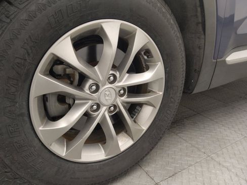 Used 2019 Hyundai Santa Fe SE FWD image 31