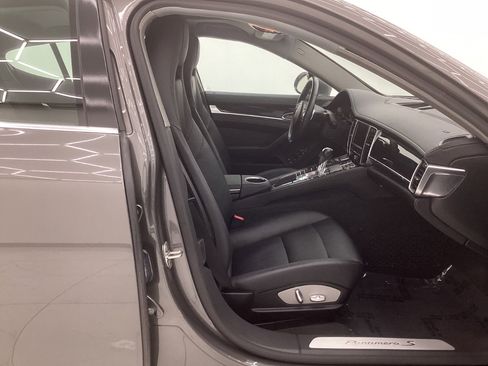 Used 2013 Porsche Panamera S image 14