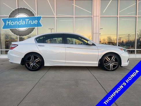 Certified 2017 Honda Accord Sport Special Edition image 2