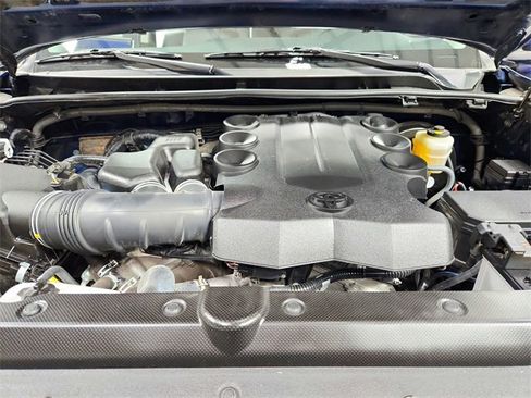 Used 2021 Toyota 4Runner SR5 Premium image 17