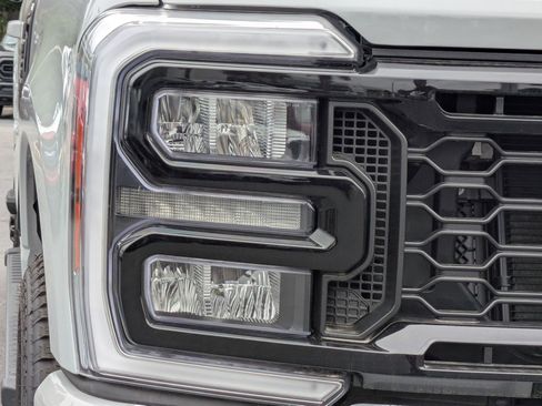 New 2026 Ford F250 XLT w/ XLT Premium Package AWD/4WD image 13
