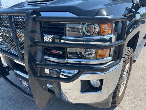 Used 2017 Chevrolet Silverado 2500 LTZ w/ Duramax Plus Package AWD/4WD image 8