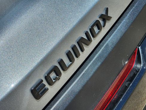 Used 2025 Chevrolet Equinox RS FWD image 18