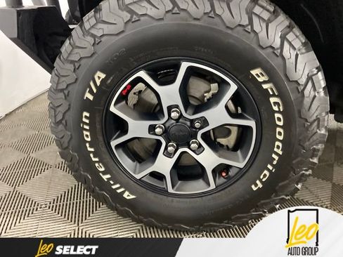 Used 2021 Jeep Wrangler Unlimited Rubicon w/ Dual Top Group AWD/4WD image 27