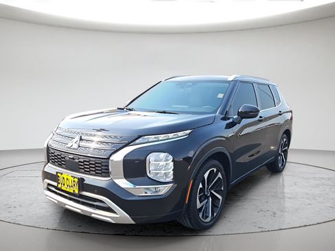 Used 2023 Mitsubishi Outlander SEL 40th Anniversary AWD/4WD image 8