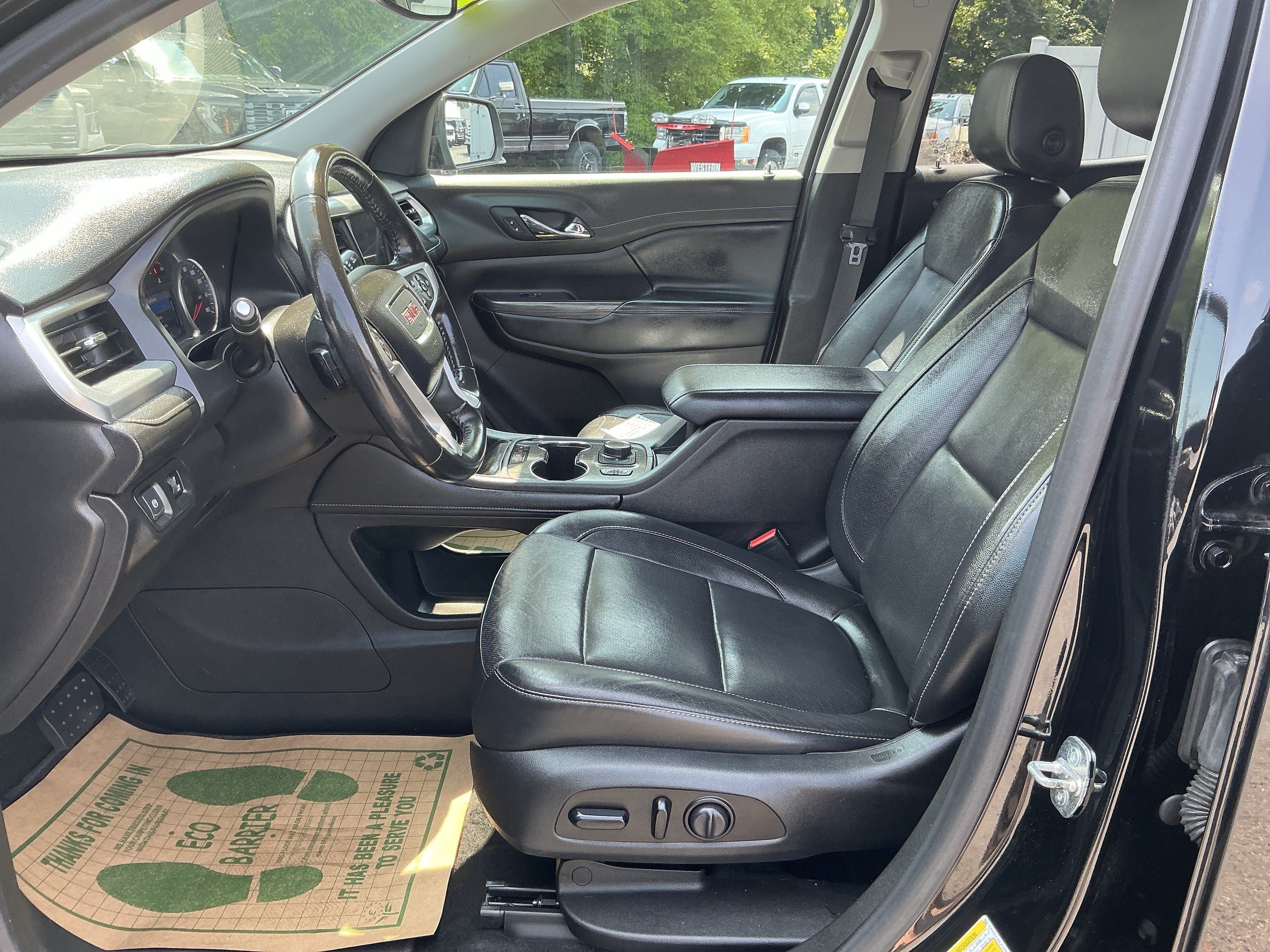 Used 2020 GMC Acadia SLT w/ Trailering Package AWD/4WD image 15
