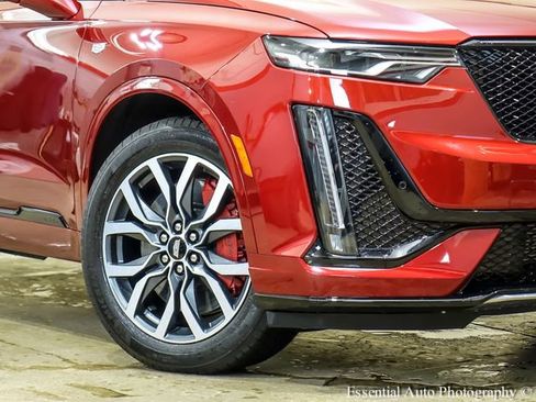 Certified 2024 Cadillac XT6 Sport image 3