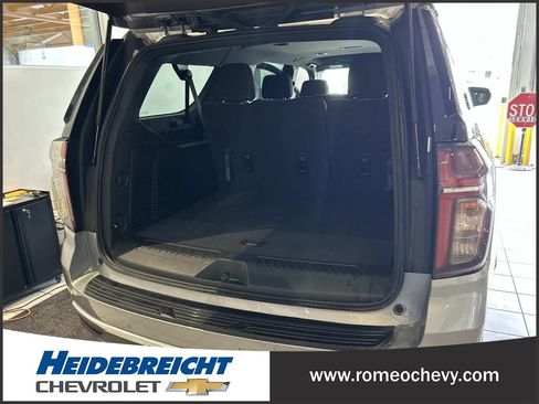 Used 2023 Chevrolet Suburban LS AWD/4WD image 16