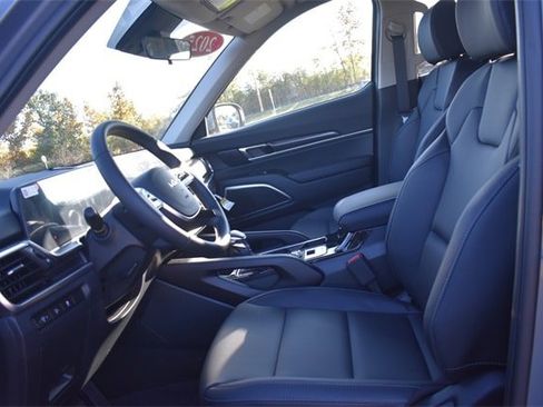 New 2025 Kia Telluride LX image 19