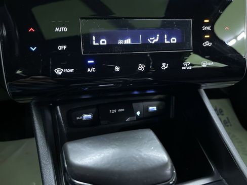 Used 2023 Hyundai Santa Cruz SEL Premium image 23