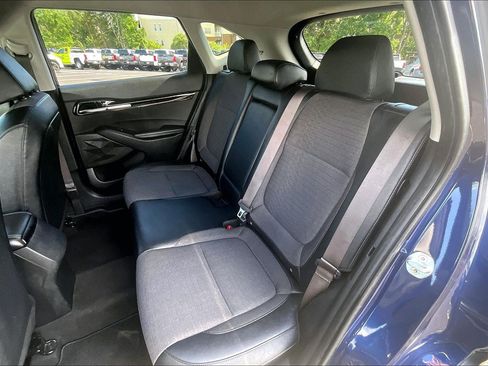Used 2021 Kia Seltos S AWD/4WD image 24