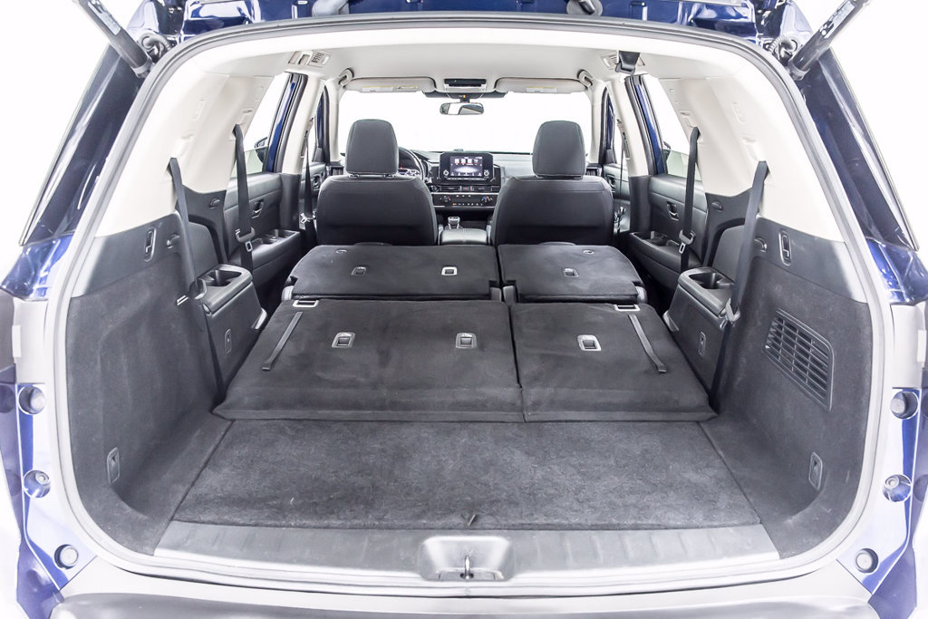 Used 2025 Nissan Pathfinder SV AWD/4WD image 37