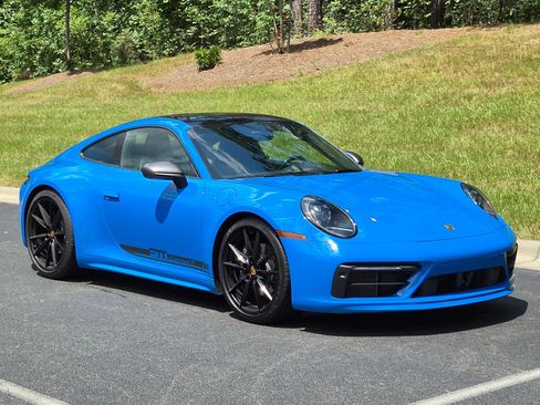 Certified 2024 Porsche 911 Carrera 4 AWD/4WD image 25