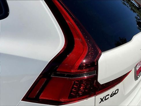 New 2026 Volvo XC60 T8 Ultra w/ Climate Package AWD/4WD image 25