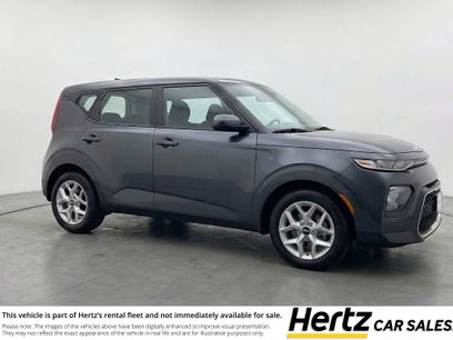 Used 2025 Kia Soul LX w/ LX Technology Package