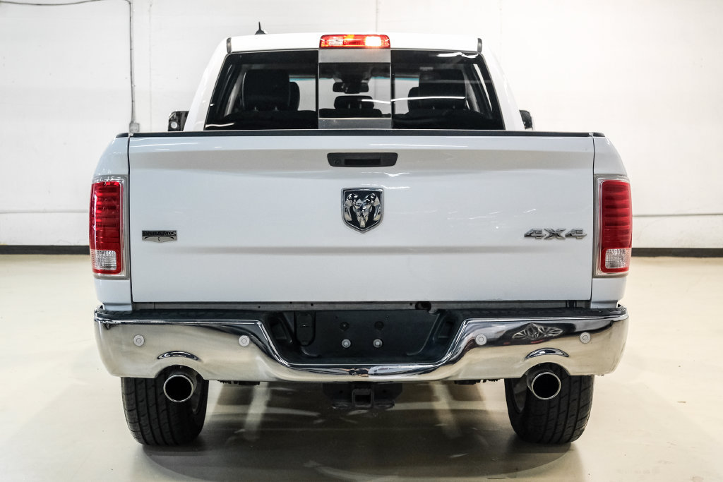 Used 2018 RAM 1500 Laramie AWD/4WD image 9