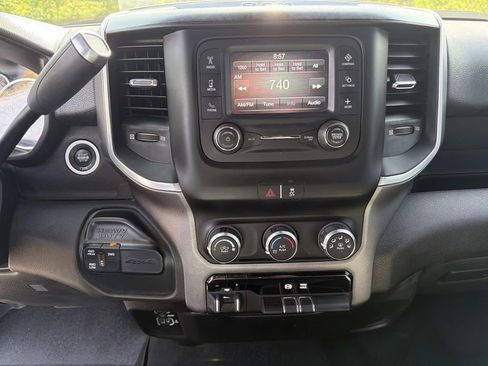 Used 2021 RAM 2500 Big Horn AWD/4WD image 30