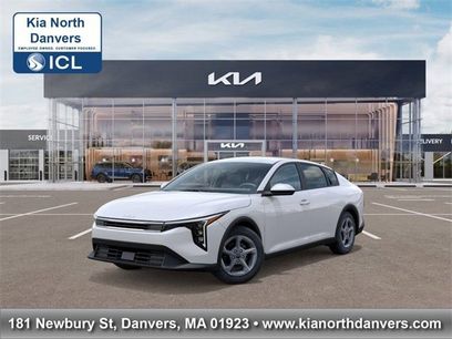New 2025 Kia K4 LXS