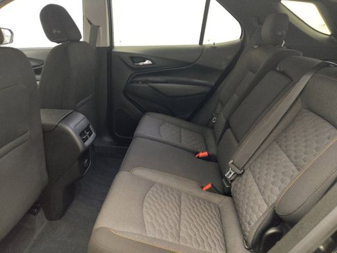 Used 2018 Chevrolet Equinox LT FWD image 18