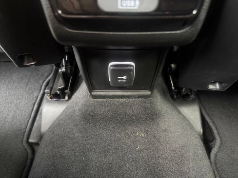 Certified 2024 Jeep Compass Latitude AWD/4WD image 36