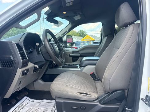 Used 2022 Ford F350 XLT w/ XLT Premium Package AWD/4WD image 27