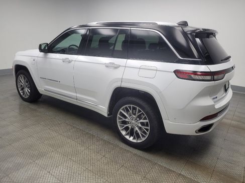 Used 2022 Jeep Grand Cherokee Summit w/ Advanced Protech Group IV AWD/4WD image 3