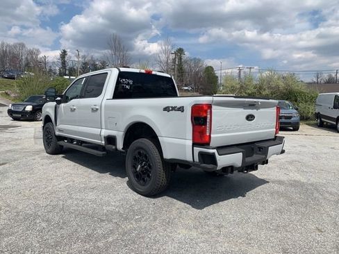 New 2026 Ford F250 XLT w/ XLT Premium Package AWD/4WD image 6