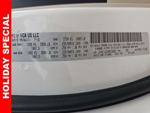 Used 2017 Chrysler Pacifica Limited w/ UConnect Theater Package image 44