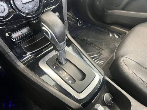 Used 2014 Ford Fiesta Titanium image 21
